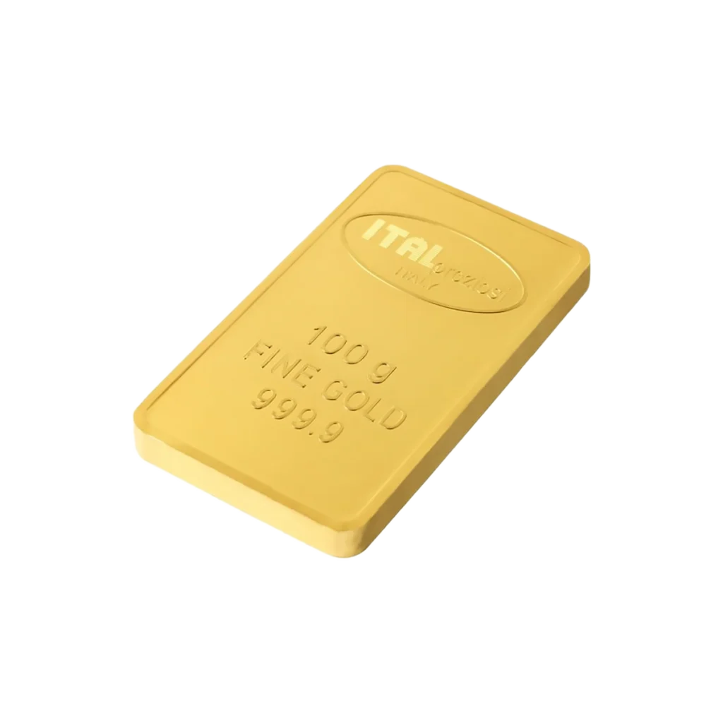 Un lingote de oro rectangular de 100 gramos estampado con ITALPREZIOSI, FINE GOLD y 999,9 descansa sobre un fondo blanco, lo que indica que contiene 100 gramos de oro fino.
