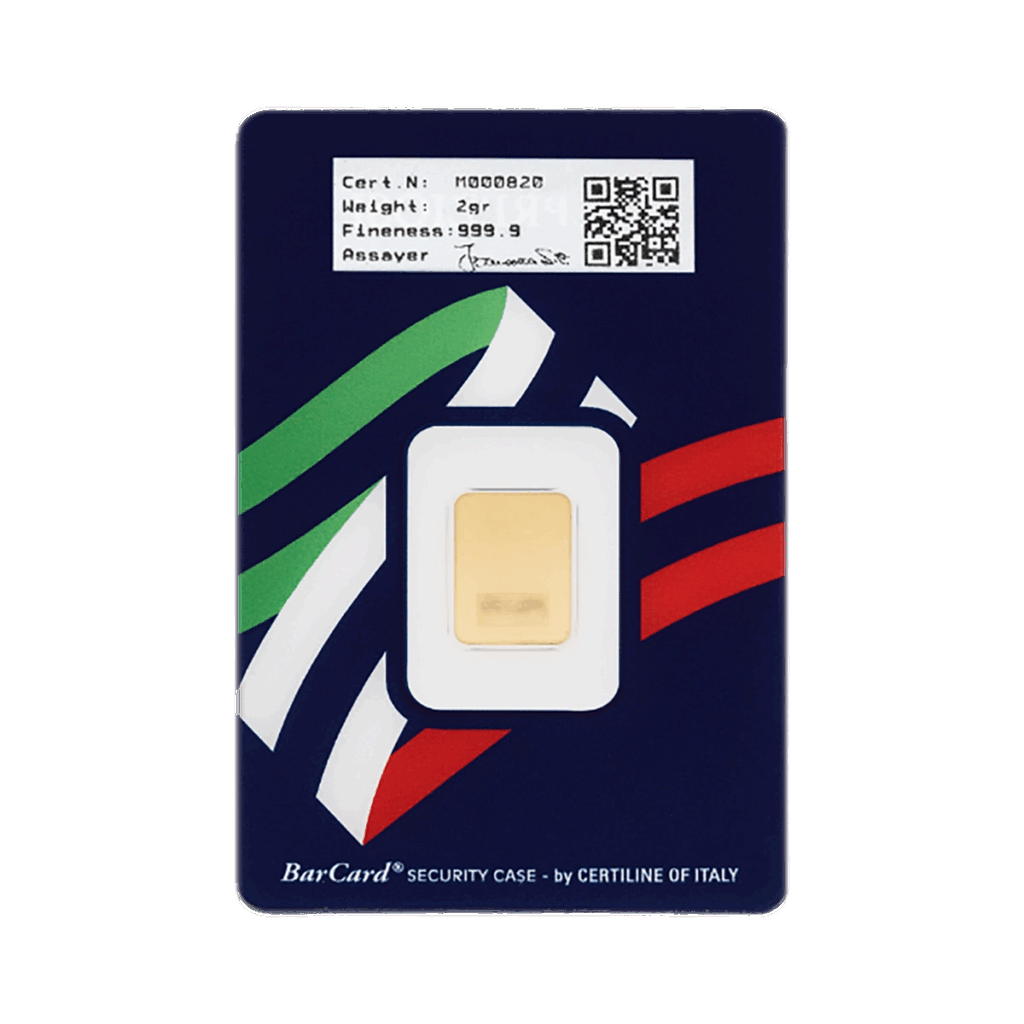 La Lingotto Oro 2gr è una tessera rettangolare con un lingotto d'oro da 2 grammi sigillato al centro con numero di serie, peso, finezza e codice QR. Il biglietto ha strisce rosse, bianche e verdi ed è etichettato come "BarCard Security Case".