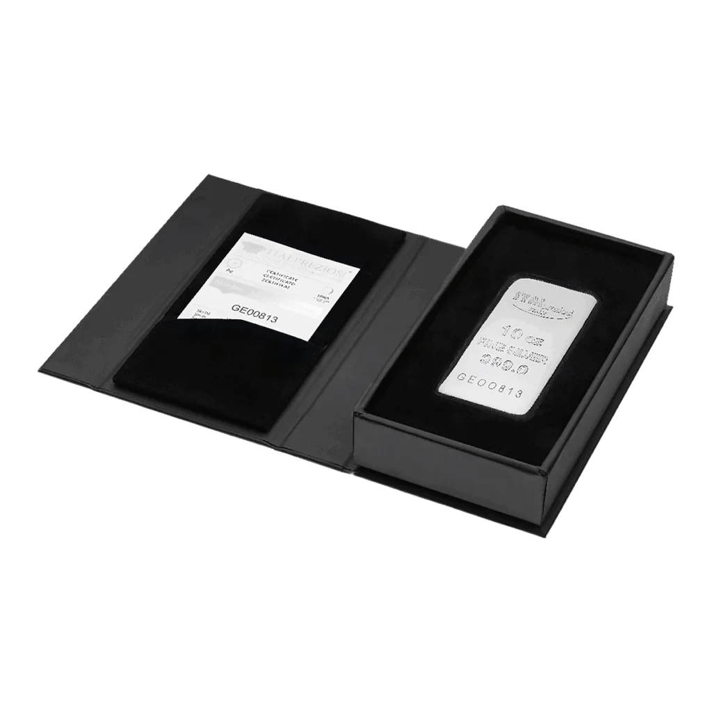 Il Lingotto Argento da 10 once viene fornito con un certificato di autenticità, elegantemente presentato in una scatola nera con l'interno foderato di velluto.