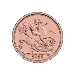 La Sterlina d'Oro 2025 - Re Carlo III raffigura un guerriero a cavallo che uccide un drago, con il mantello che gli scorre dietro e le iniziali B.R. incise in basso.