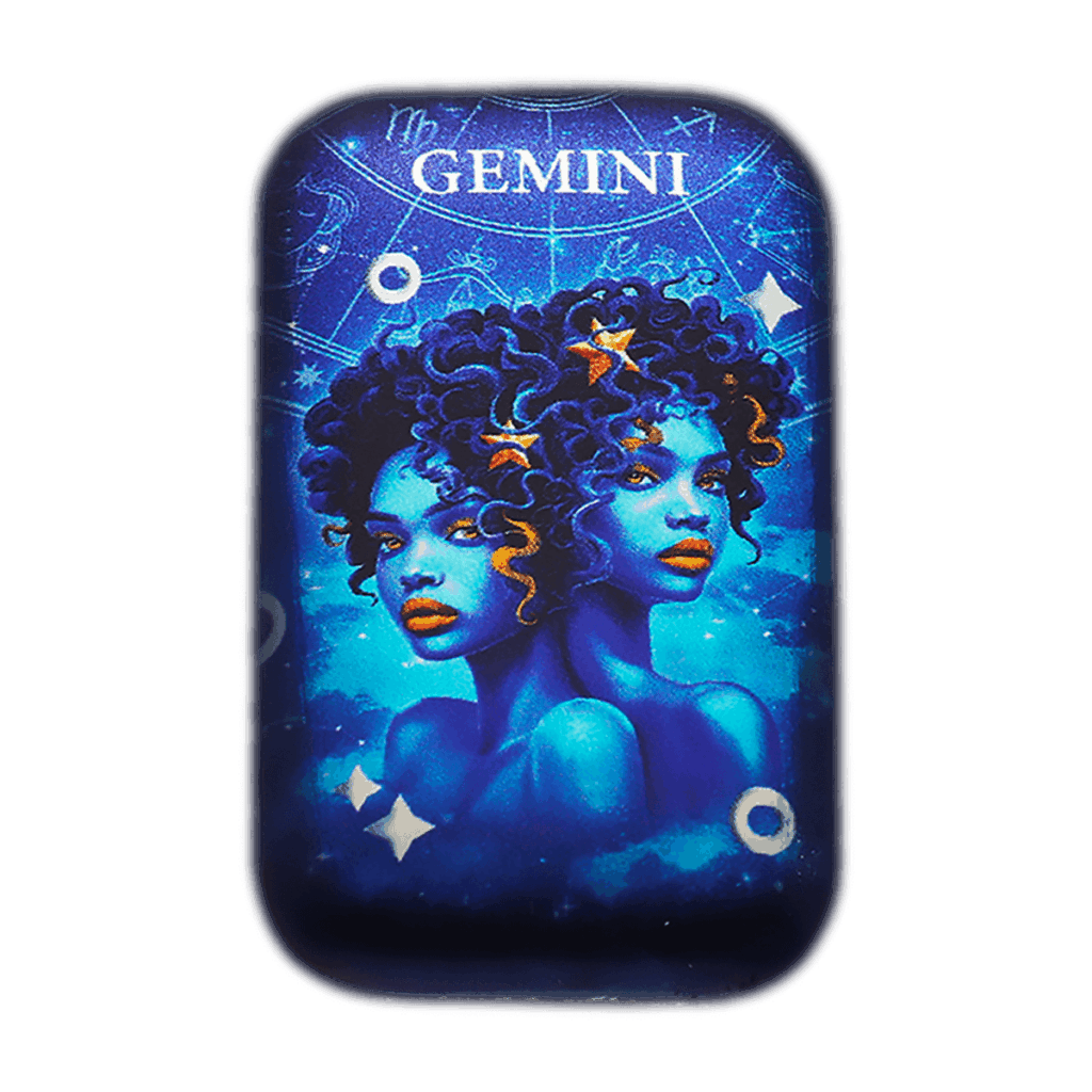 Lingotto d’argento 2 oz da collezione rettangolare con illustrazione del segno zodiacale Gemelli: due figure femminili gemelle stilizzate in tonalità blu con capelli ricci, su sfondo blu stellato con scritta “GEMINI” in alto.