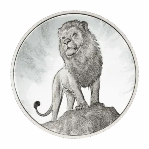 Obverse of the 1 oz silver coin "Seven Deadly Sins – Pride" 2026 by Italpreziosi: antique-finish relief engraving depicting a male lion in a majestic pose on a rock, with a full mane and gaze directed upward. In the background, radiating rays of light evoke power and pride. Antique silver finish.  