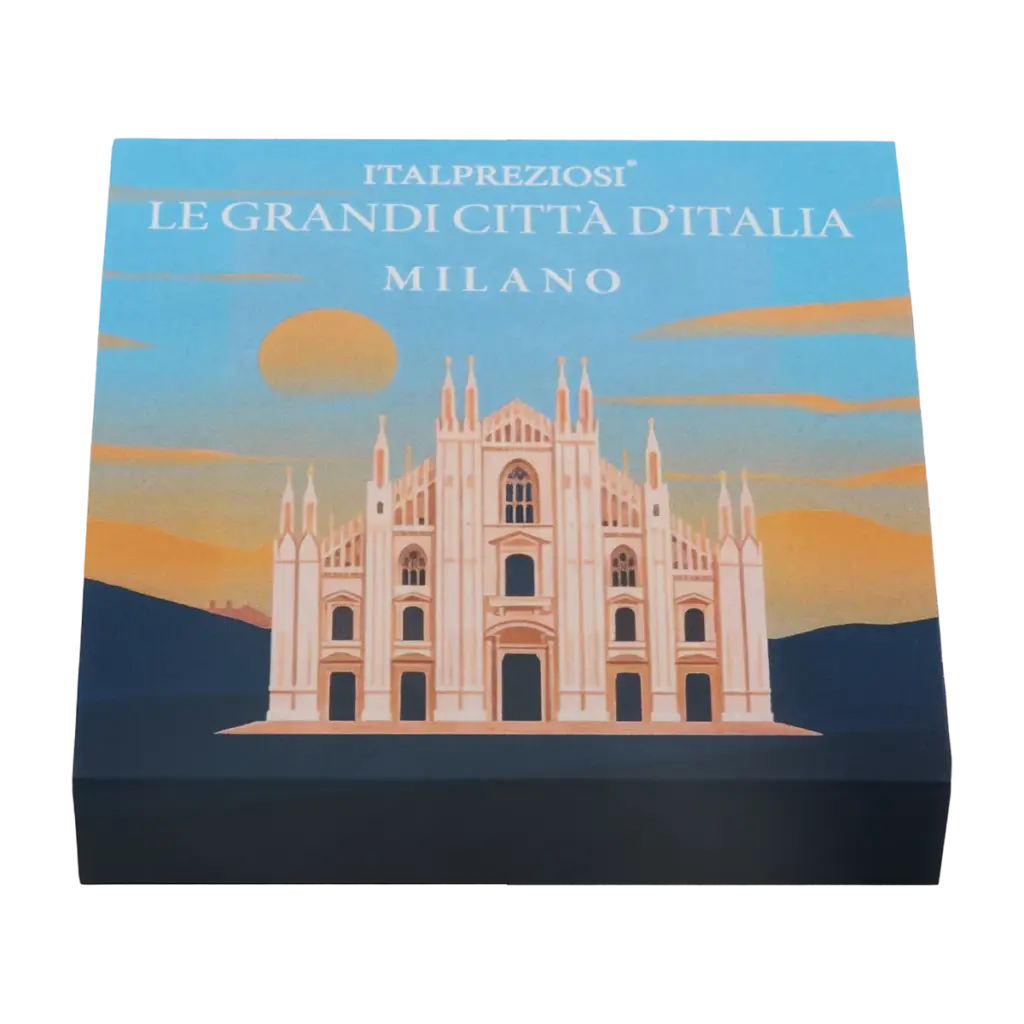 Astuccio illustrato incluso nella confezione del lingotto Grandi Città Milano, con la scritta ITALPREZIOSI LE GRANDI CITTÀ D'ITALIA - MILANO e l'illustrazione della facciata del Duomo.