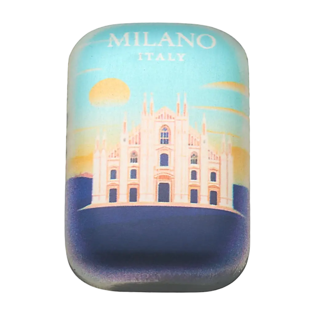 Il lingotto Grandi Città Milano da 2 oz in argento 999 mostra a colori la facciata del Duomo con le guglie e il sole basso, con la scritta MILANO ITALY in alto.