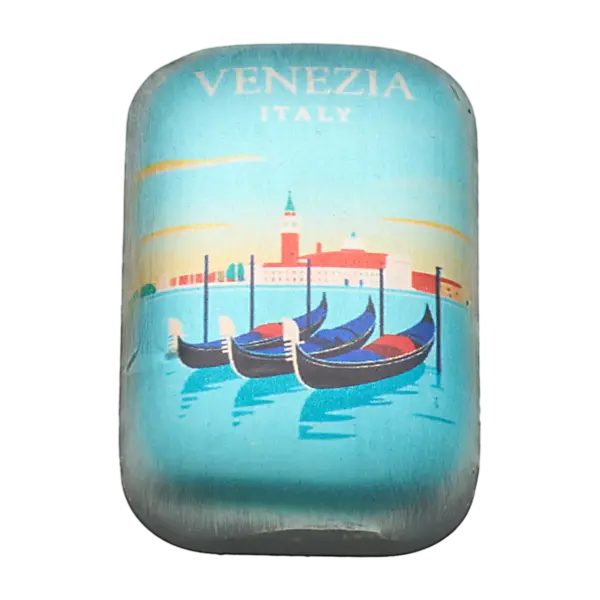 Lingotto Venezia: gondole e San Giorgio Maggiore a colori